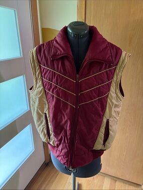 Vintage Sigallo Maroon and Cream Colorblock Puffer Ski Jacket, Vest Est Size M/L